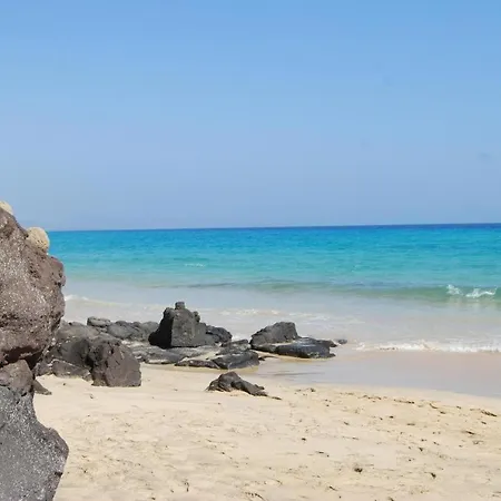 Апартаменты Canary Getaway *